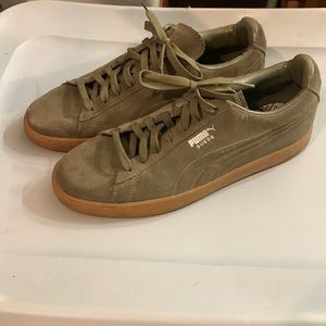 Mens puma size 9 1/2